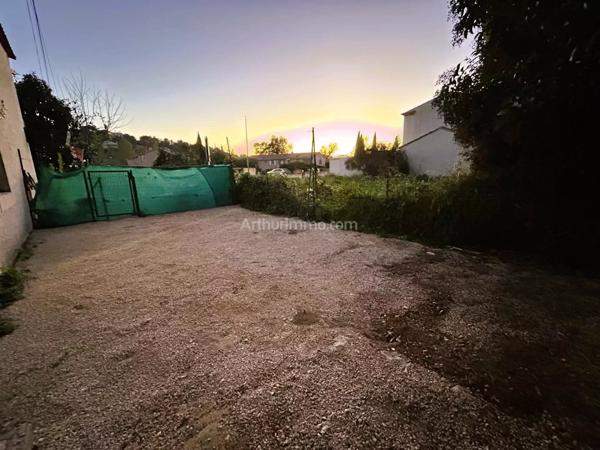 Location                                                      Appartement
                        
                     4 pièces                      69 m2                     à Aubagne