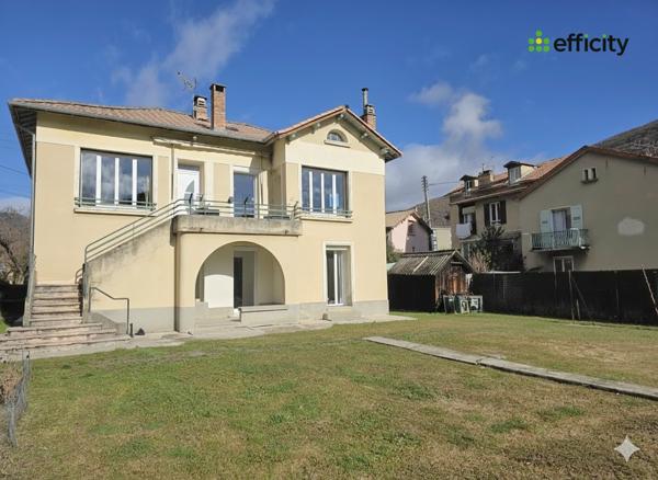 Maison 6 pièces - 120 m² Exclusivité efficity