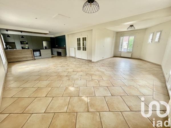 Maison à vendre 6 pièces 144 m² Châteauneuf-sur-Loire