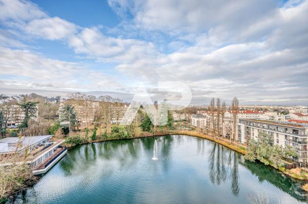 Appartement Rueil Malmaison 4 pièce(s) 90.72 m2 1 035 000 € **  - Référence  19535