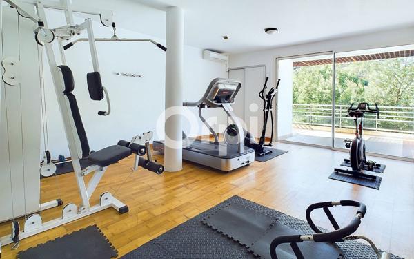 Appartement à vendre    1 pièce • 34,28 m2 Mandelieu-la-Napoule