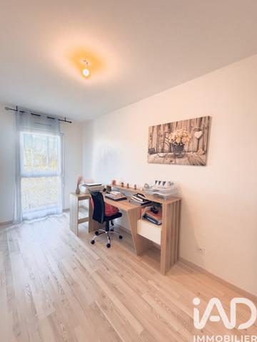 Appartement à vendre 4 pièces 83 m² Buchères