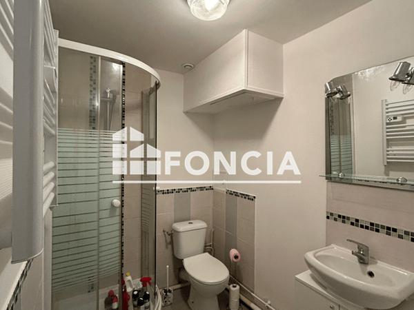 Location Studio meublé 32.08 m² - 5 RUE JEAN BAPTISTE CLEMENT Charleville Mezieres 08000