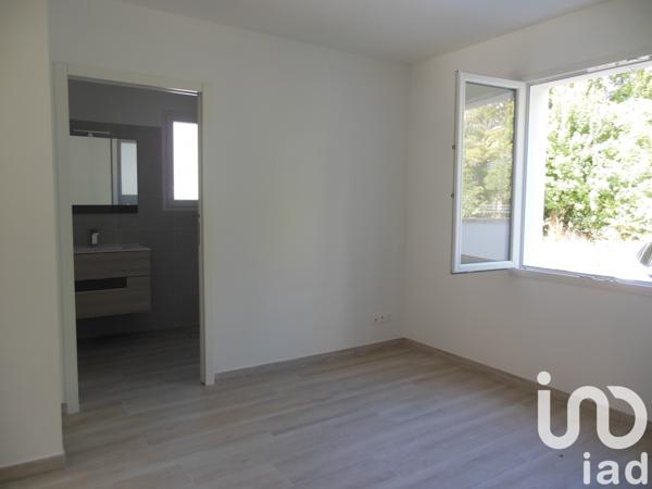 House for sale 4 rooms 92 m² Médis