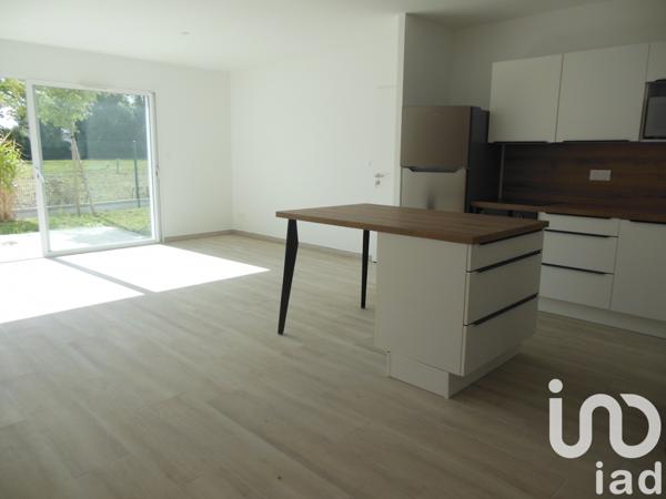 House for sale 4 rooms 92 m² Médis