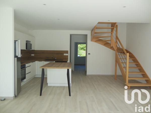 House for sale 4 rooms 92 m² Médis