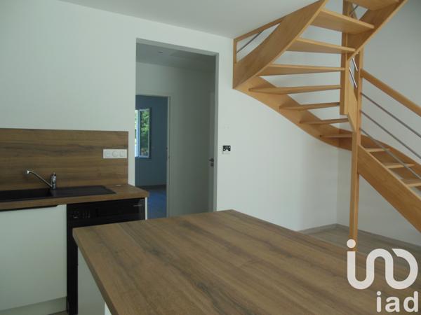 House for sale 4 rooms 92 m² Médis