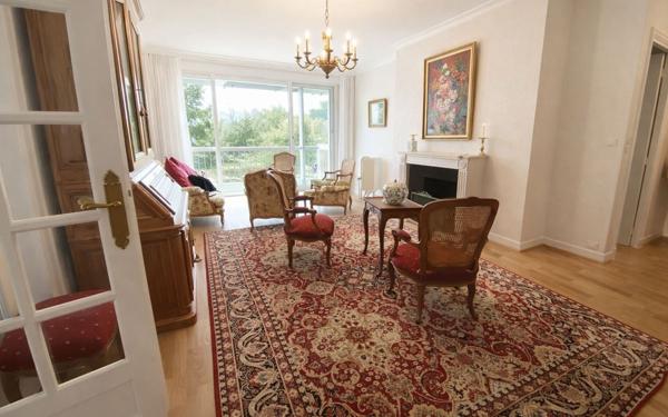 Appartement à vendre    4 pièces • 115,65 m2 Noisy-le-Roi