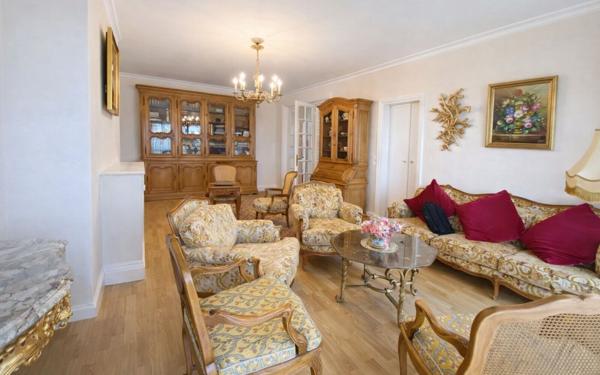 Appartement à vendre    4 pièces • 115,65 m2 Noisy-le-Roi