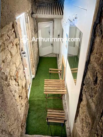 Location                                                      Appartement
                        
                     2 pièces                      45 m2                     à Trévoux