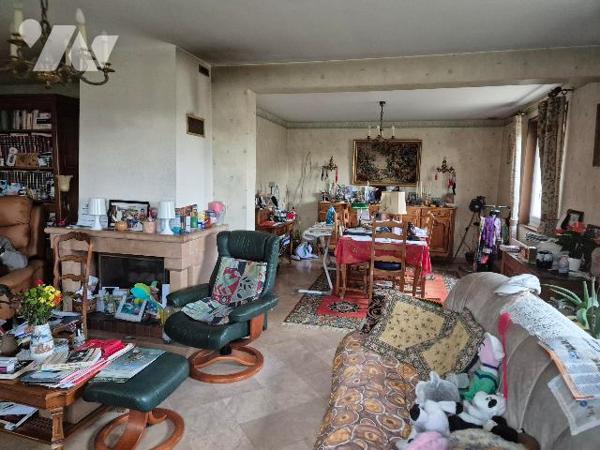 PESMES, pavillon sur sous-sol sur 969 m² de terrain