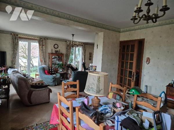 PESMES, pavillon sur sous-sol sur 969 m² de terrain