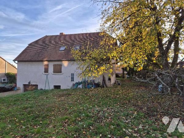 PESMES, pavillon sur sous-sol sur 969 m² de terrain