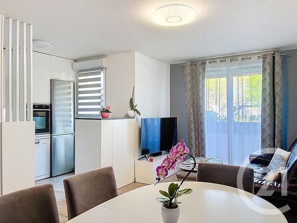 Appartement F3 à vendre  3 pièces - 60 m2 ST PIERRE DU PERRAY - 91
