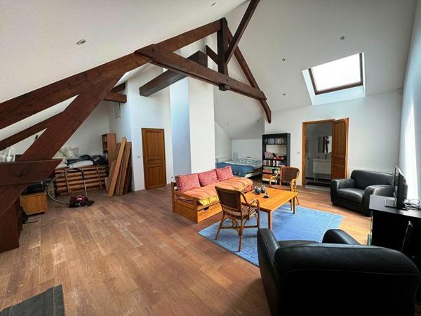 Corps de ferme Clos Fontaine 10 pièce(s) 200 m2