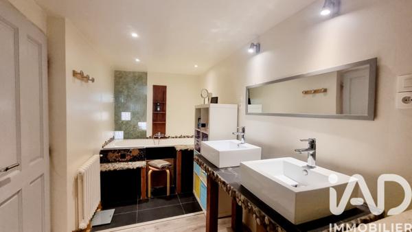 Maison à vendre 4 pièces 126 m² Saint-Maximin-la-Sainte-Baume