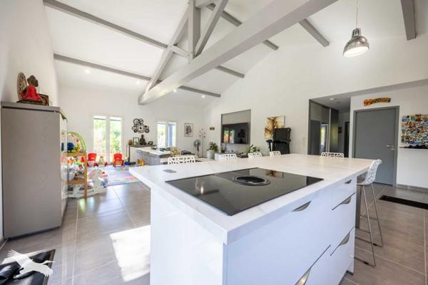 Maison 518 000 € Mouguerre 4 p 121 m² DPE A