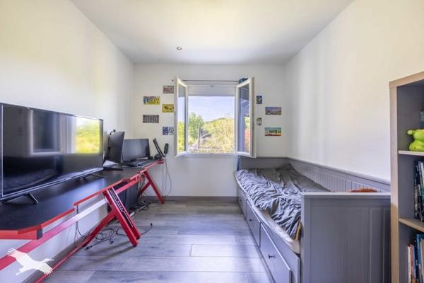 Maison 518 000 € Mouguerre 4 p 121 m² DPE A