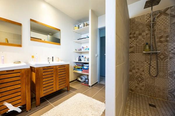 Maison 518 000 € Mouguerre 4 p 121 m² DPE A