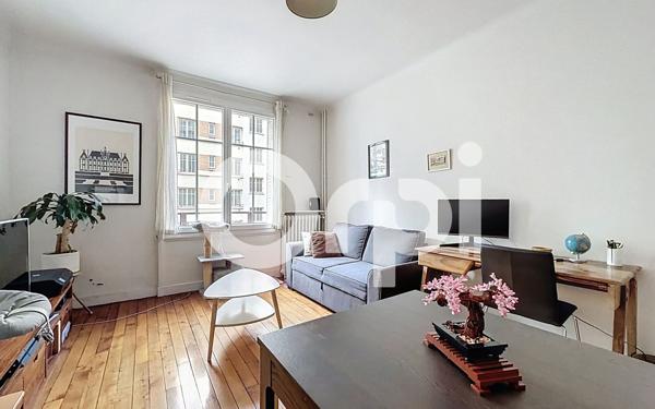 Appartement à vendre    2 pièces • 48 m2 Montrouge