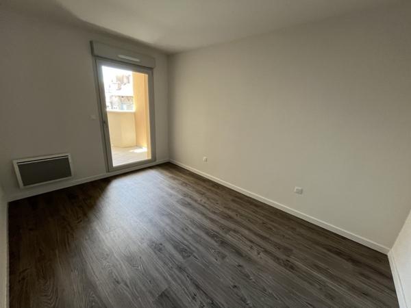 Appartement à louer 679 € CC Béziers 2 p 46 m² DPE