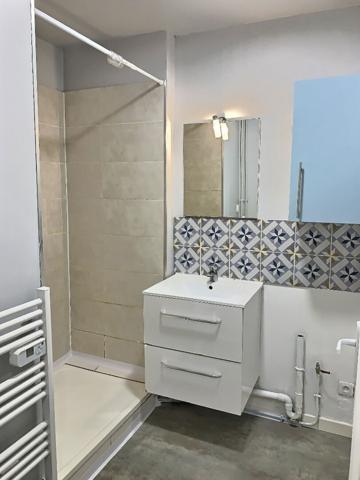 A louer appartement de type 2 avec jardin à Marseille 13013 Frais Vallon