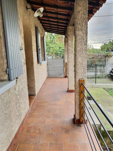 A louer appartement de type 2 avec jardin à Marseille 13013 Frais Vallon