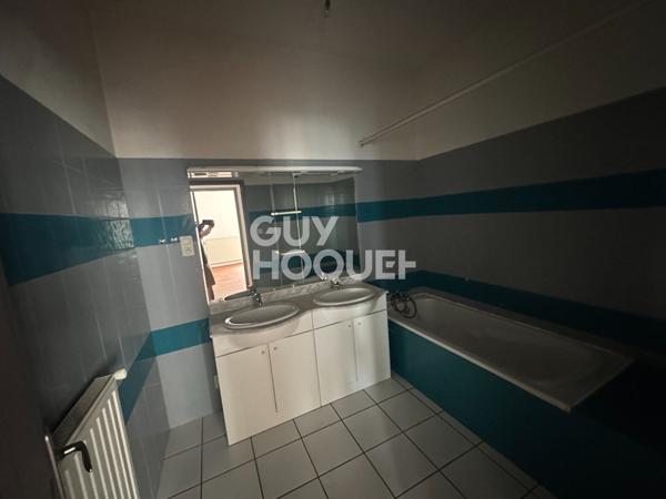 Appartement F3 avec TERRASSE