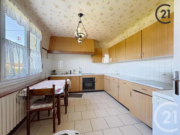 Maison à vendre  5 pièces - 106 m2 ST JULIEN LES VILLAS - 10