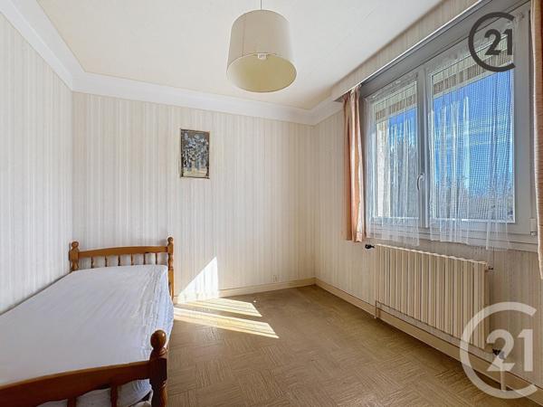 Maison à vendre  5 pièces - 106 m2 ST JULIEN LES VILLAS - 10