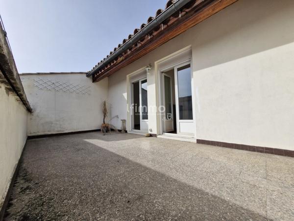 Maison de ville avec remise