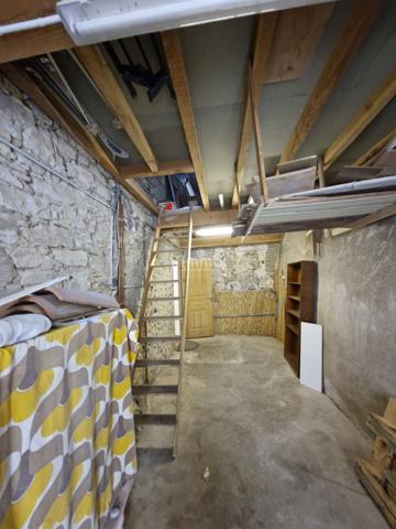 Maison de ville avec remise