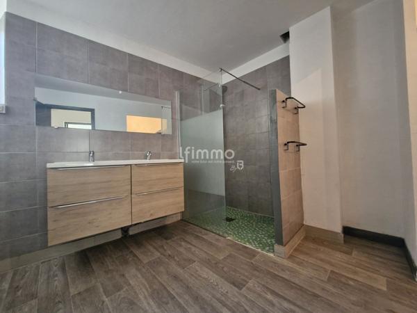 Maison de ville avec remise