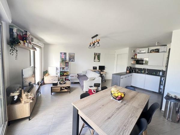 Appartement à vendre |  Saint-Cyr-l'École |  3 pièces | 66 m²