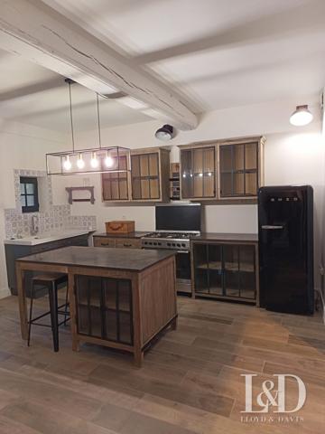 MAISON DE VILLAGE EN PIERRE