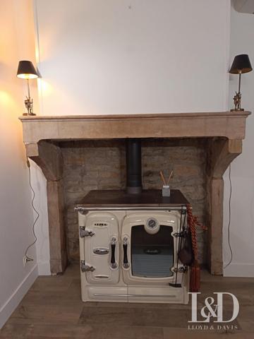 MAISON DE VILLAGE EN PIERRE