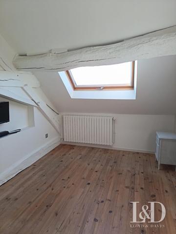 MAISON DE VILLAGE EN PIERRE