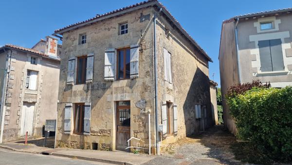 Maison ancienne à rénover entièrement – Beau potentiel d'aménagement Curzay-sur-Vonne (86600)