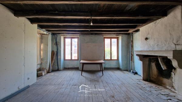 Maison ancienne à rénover entièrement – Beau potentiel d'aménagement Curzay-sur-Vonne (86600)