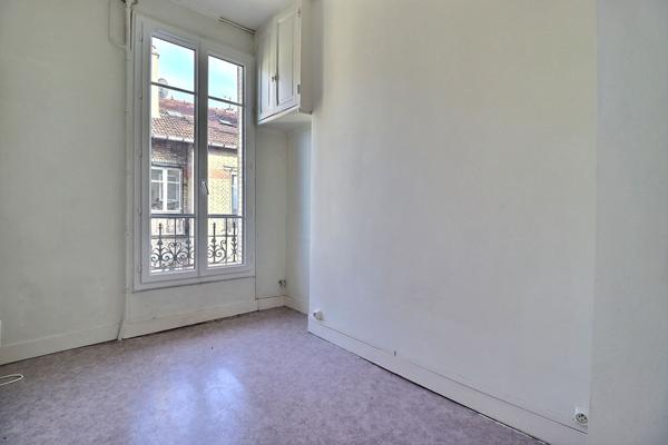 Les Vallées : appartement de caractère avec vue dégagée et balcons