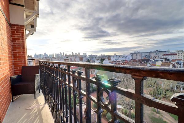 Les Vallées : appartement de caractère avec vue dégagée et balcons