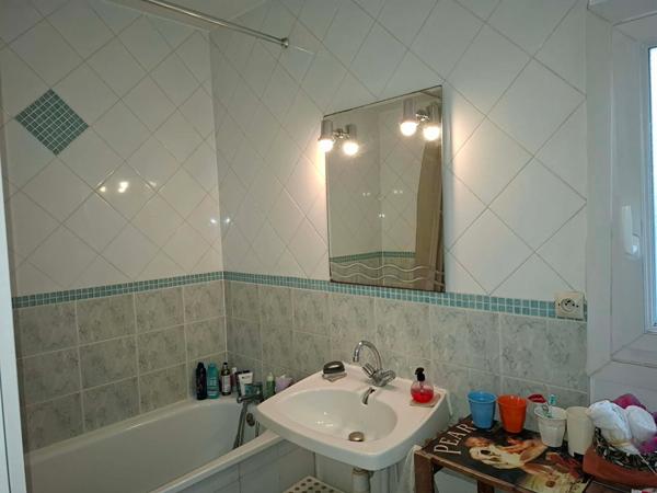 Maison Centre Morestel avec garage