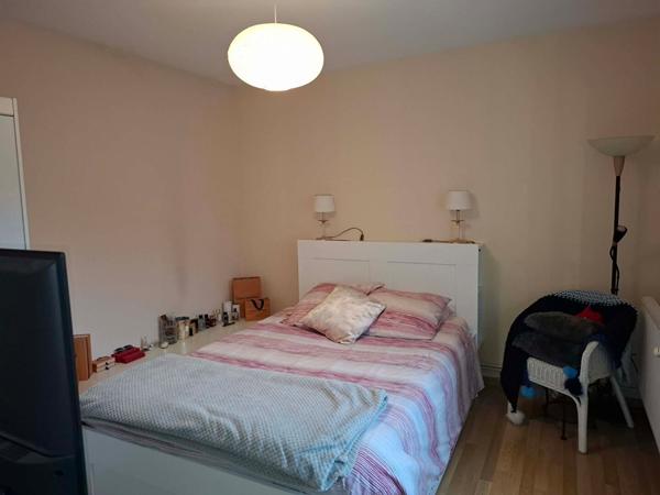 Maison Centre Morestel avec garage