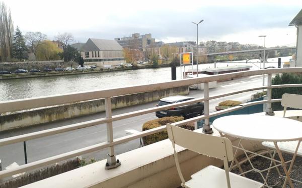 Appartement à louer    1 pièce •  Compiègne