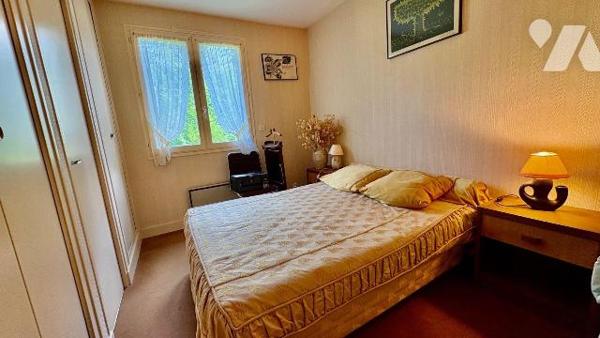 Située à La Ferté-Imbault (41300), dans un environnement calme et préservé des regards, cette a...