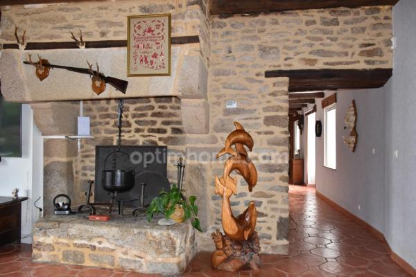 Longère du XIXème siècle à vendre 7 pièces GUEGON (56) sur vaste terrain paysagé