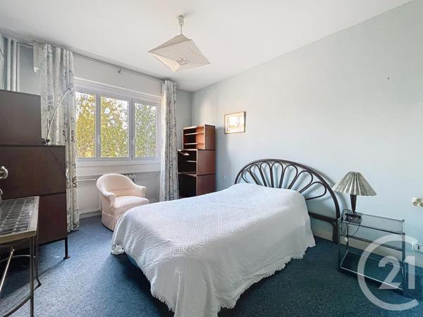 Appartement F5 à vendre  5 pièces - 110,39 m2 VILLE D AVRAY - 92