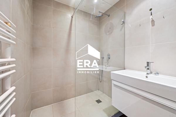 Appartement Paris 4 pièce(s) 131.09 m2