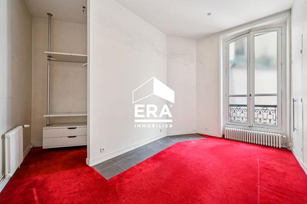 Appartement Paris 4 pièce(s) 131.09 m2