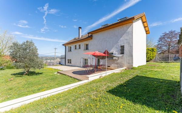 Maison à vendre    9 pièces • 240 m2 Maubec